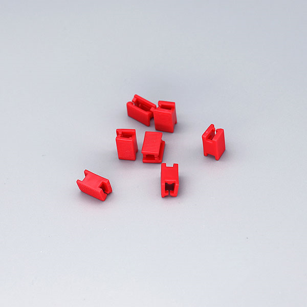 Experience Smooth and Quick Zippering with Big Sized Sliders