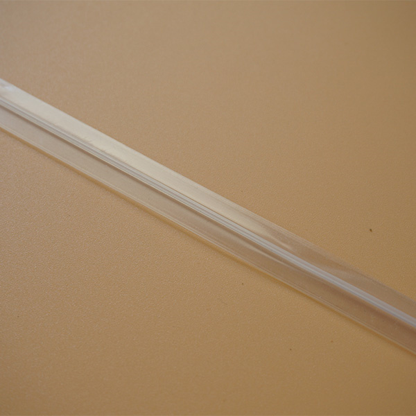Plastic Pouch Zippers - A Must-Have for Packing, Traveling, and More
