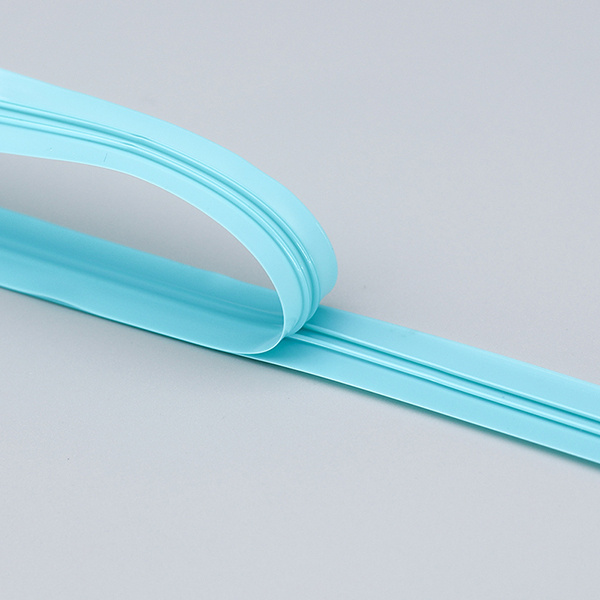 The popularity of plastic zippers