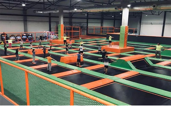 How to design a popular indoor trampoline park?