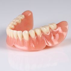 This contains an image of: Prótesis Dental