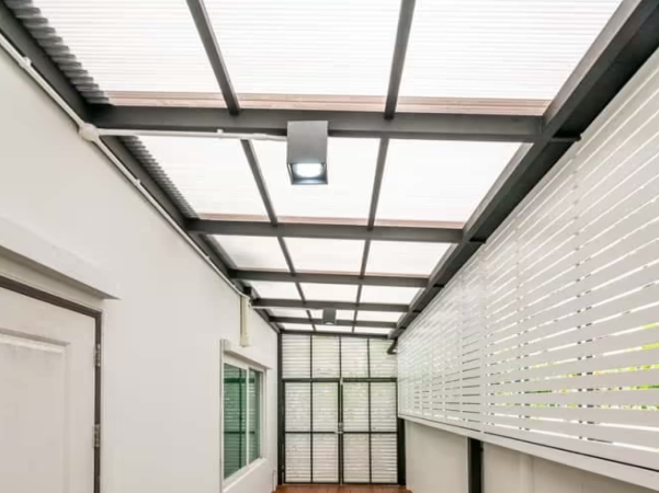 Top 9 Twin Wall Polycarbonate Sheet Manufacturers in Paris, France