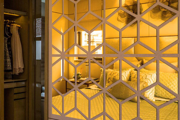 Hoë-end, atmosferiese en luukse akriel-spieëlvel --- Nuwe versieringsmateriaal