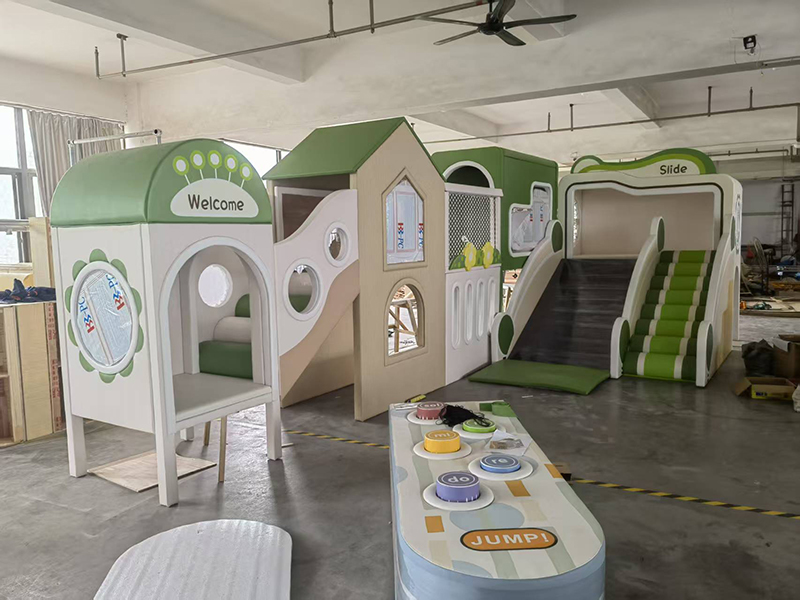 3 reasons why modular play systems lower your operating cost