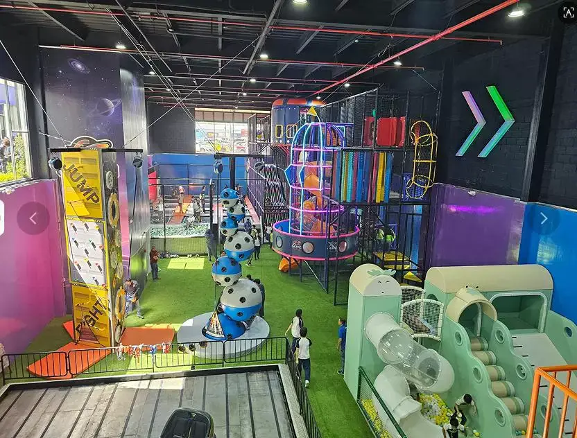 indoor playground with trampoline (19) 15