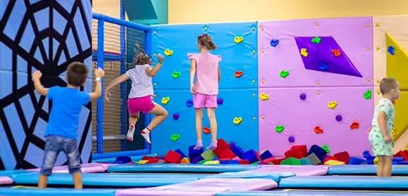 Chì sò i parchi di trampoline